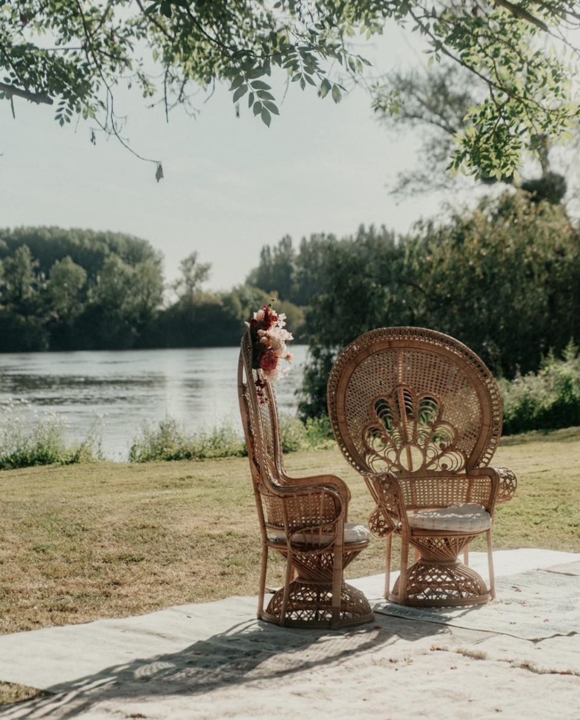 Diner et soirée : L'Orangerie accueille jusqu'à 320 couverts et 550 en cocktail. Nous n'imposons pas d'horaire de fin pour votre événement.